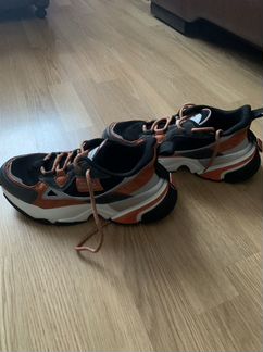 Кроссовки times