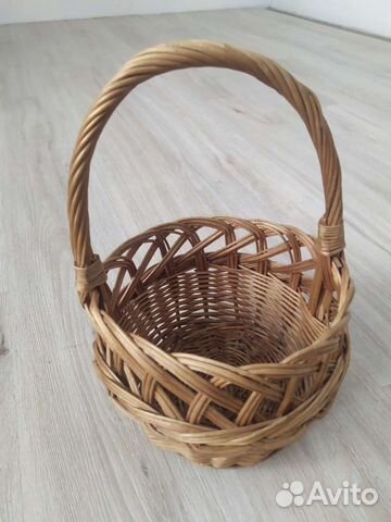 Корзина плетеная