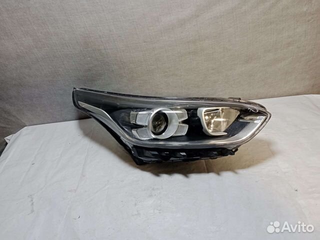 Фара правая Kia Cerato 4