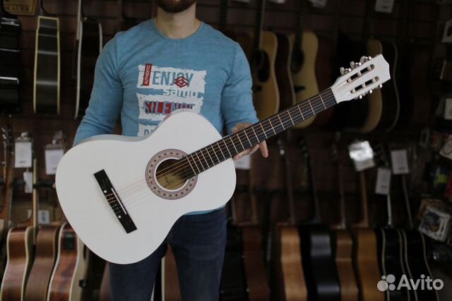 Классическая гитара Belucci + Аксессуары