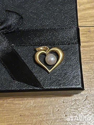 Золотой кулон