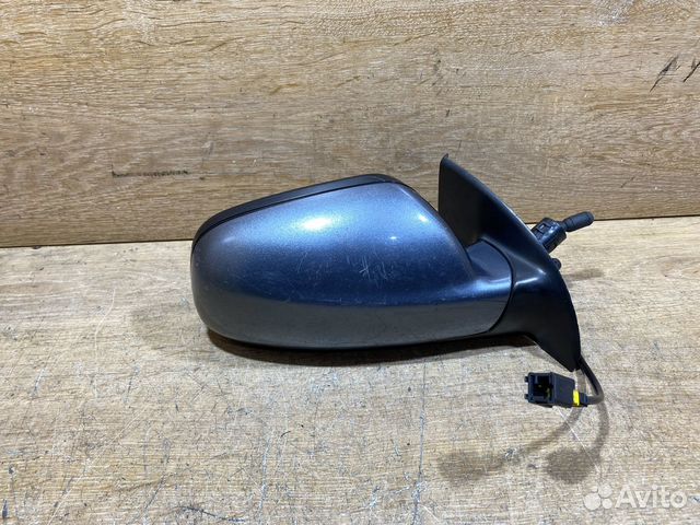 Зеркало правое Peugeot 307 Арт. 7720812