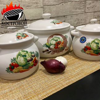 Кастрюля керамическая с крышкой. Объём 1,1 Литр