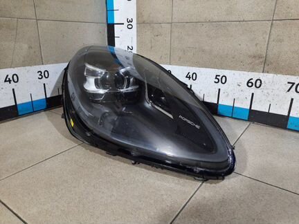 Фара правая Porsche Macan