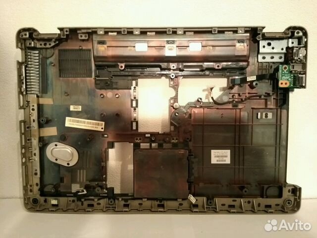 Нижняя часть корпуса (дно) ноутбука HP G62