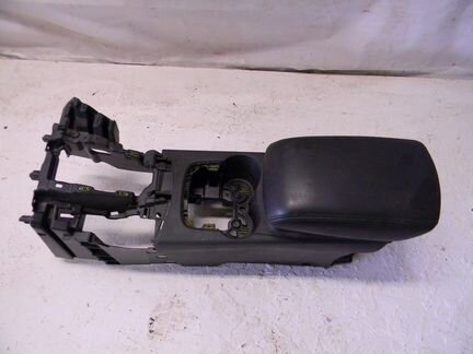 Подлокотник Focus III 2011