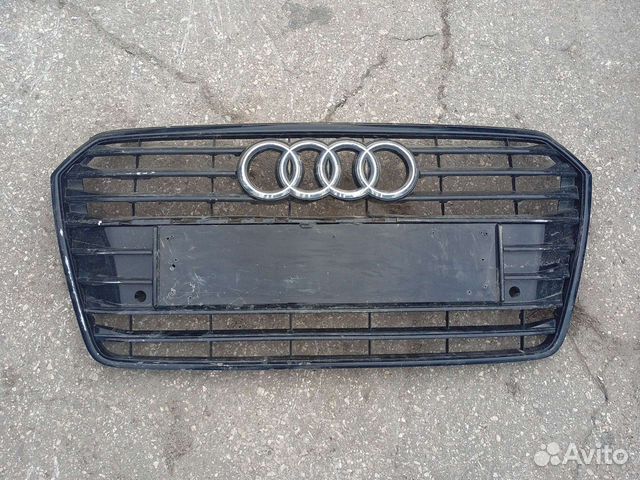 Решетка радиатора Audi A7 4G8853651G