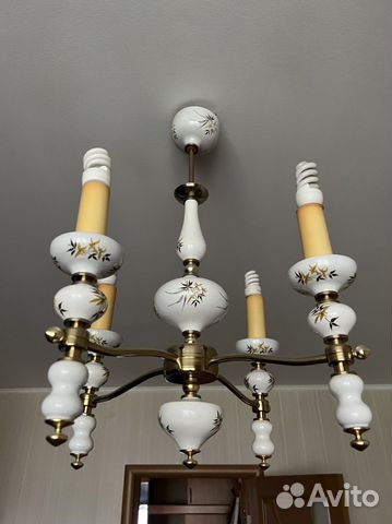 Люстра фарфоровая