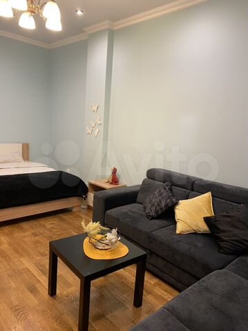 2-к. квартира, 76 м², 1/12 эт.