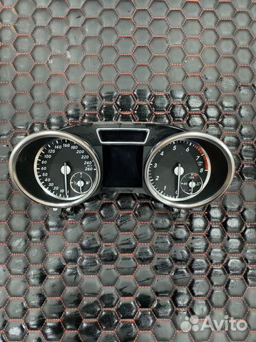 Панель приборов Mercedes ML X166