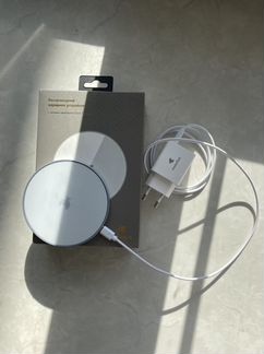 Беспроводная зарядка для iPhone