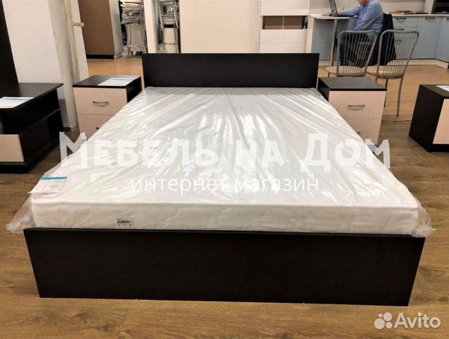 Кровать двухспальная