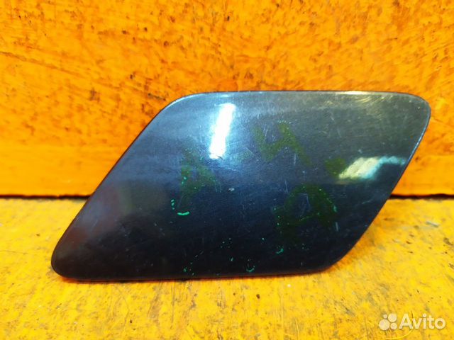 Крышка фароомывателя левая Audi A4 5 B9 2015-Нв