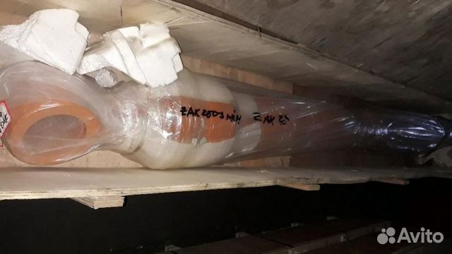 Гидроцилиндр рукояти Hitachi ZX250-3 ZX240-3