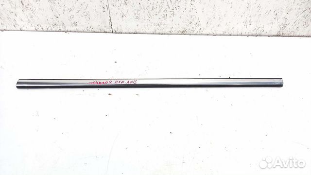 Молдинг стекла передней левой двери Ford Mondeo 4