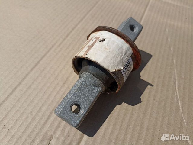 Сайлентблок редуктора Джип Черокки Jeep Cherokee K