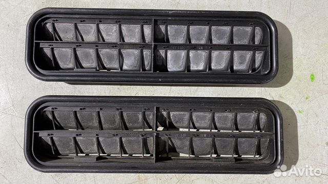 Решетка вентиляции кузова Mercedes Benz W211