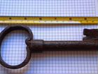 Огромный амбарный ключ, 18 век объявление продам