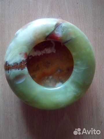 Пепельница из полудрагоценного камня