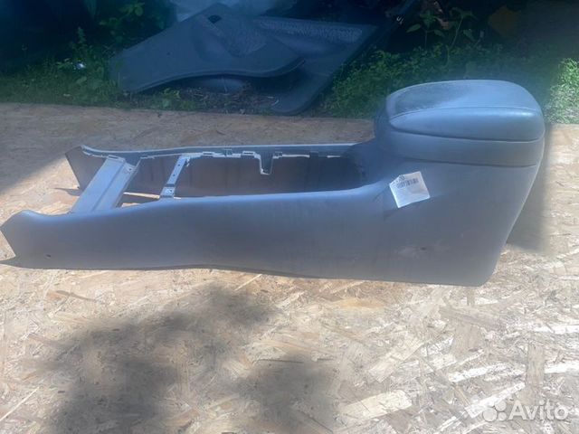 Консоль в сборе с подлокотником Kia Magentis EF