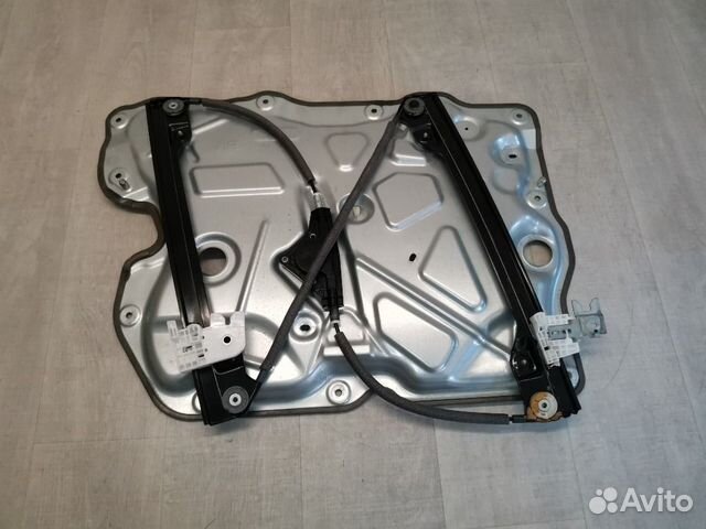 Стеклоподъемник передний правый Nissan Teana J32