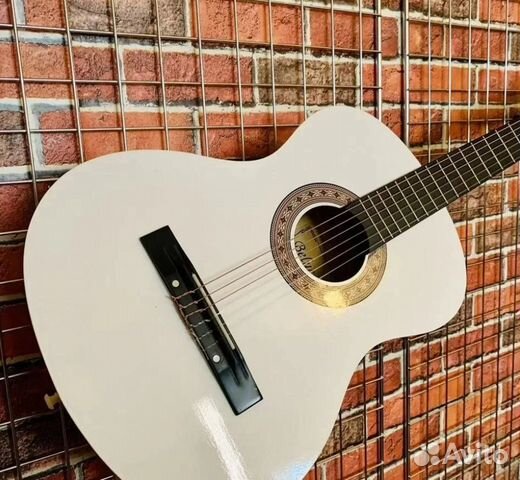 Гитара классическая. Новая