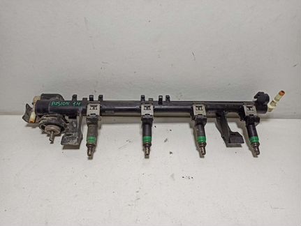 Топливная рейка (рампа) Ford Fusion 1.4