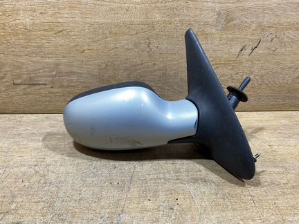 Зеркало правое Renault Megane 1 рест Арт. 7720663