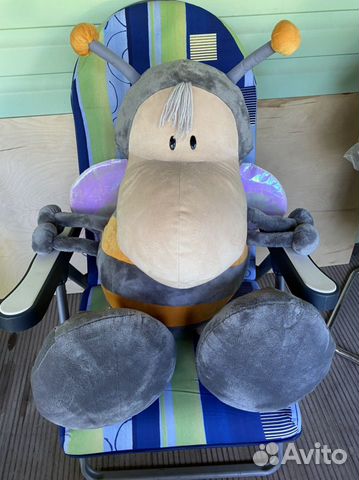 Большая мягкая игрушка пчела