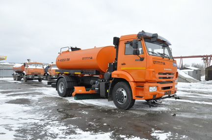 Комбинированная дорожная машина на шасси Камаз4325