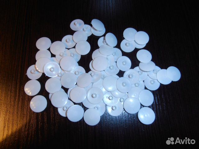 Заглушки мебельные белые на евровинты, 75 штук