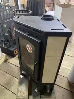 Печь камин на дровах