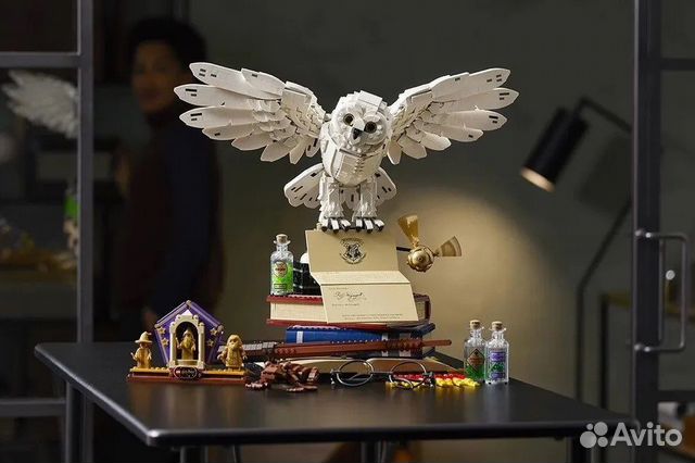 Конструктор Символы Хогвардса аналог Lego 76391