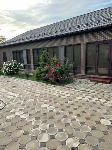 Дом 150 м² на участке 5 сот.