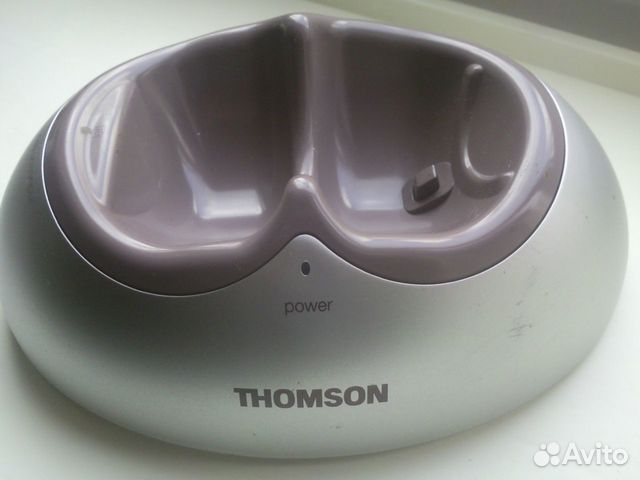 База безпроводных наушников thomson