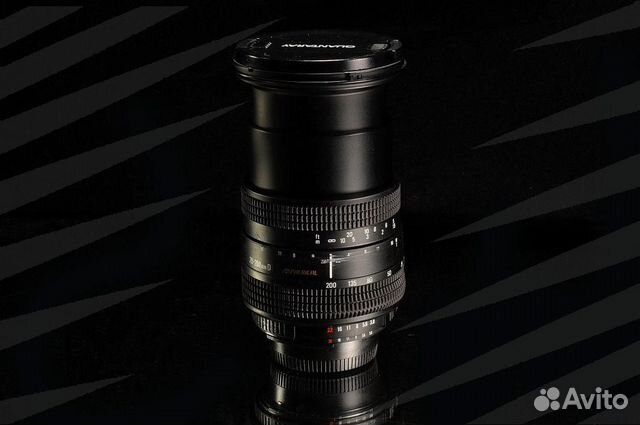 Sigma AF 28-200 mm D for Nikon / 1952