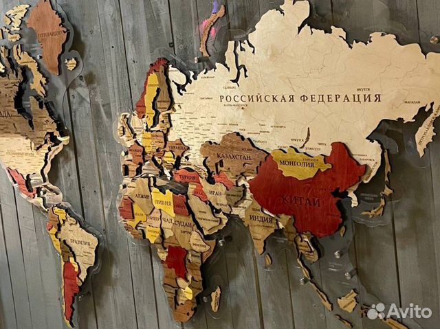 Карта мира из дерева, панно на стену