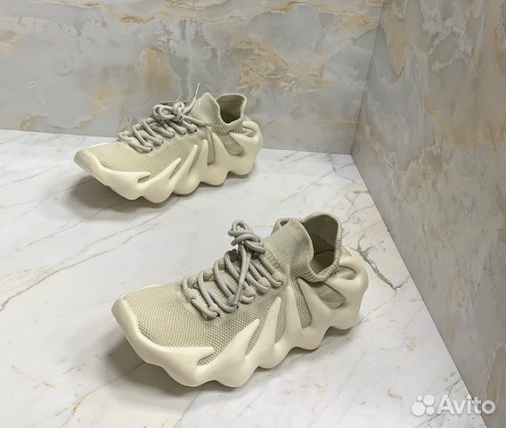 Кроссовки Adidas Yeezy Boost 450 beige