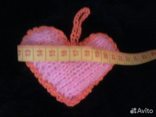 Вязаное сердечко - сувенир для влюбленных