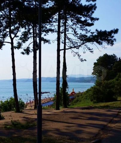 Комната 15 м² в 4-к., 2/2 эт.