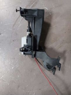 Привод лючка бензобака на Mercedes ML GL 164