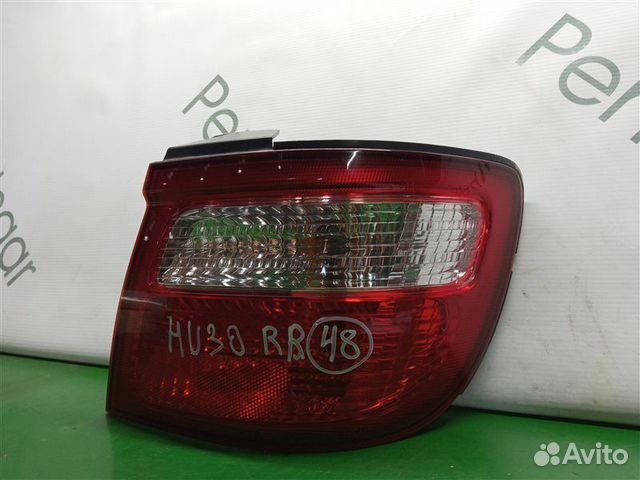 Стоп-сигнал задний правый Nissan Presage HU30