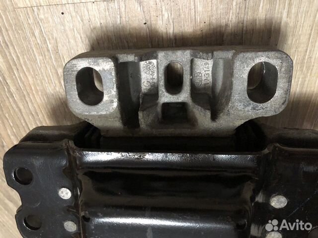 Опора подушка коробки передач volkswagen skoda VAG