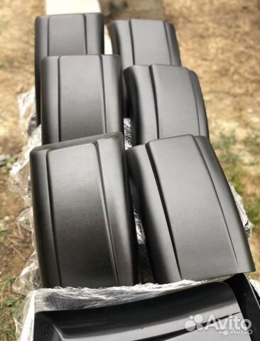 Бризговики на вис задние крылья