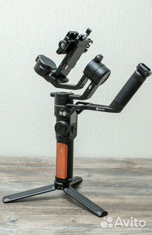 Трехосевой стабилизатор FeiyuTech AK2000S