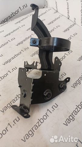 Кронштейн блока ABS (насос) Audi A6 (C6) III (2004