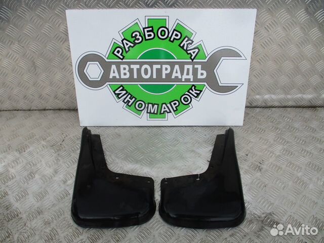 Брызговик задний левый Ford Focus 2 2006г