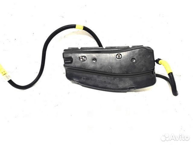 Подушка безопасности в сиденье правая (2007-2012)