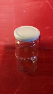 Банки стеклянные с крышкам завинчивающееся,40 штук