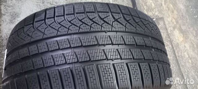 Pirelli P Zero Winter 285/30 R22 101W